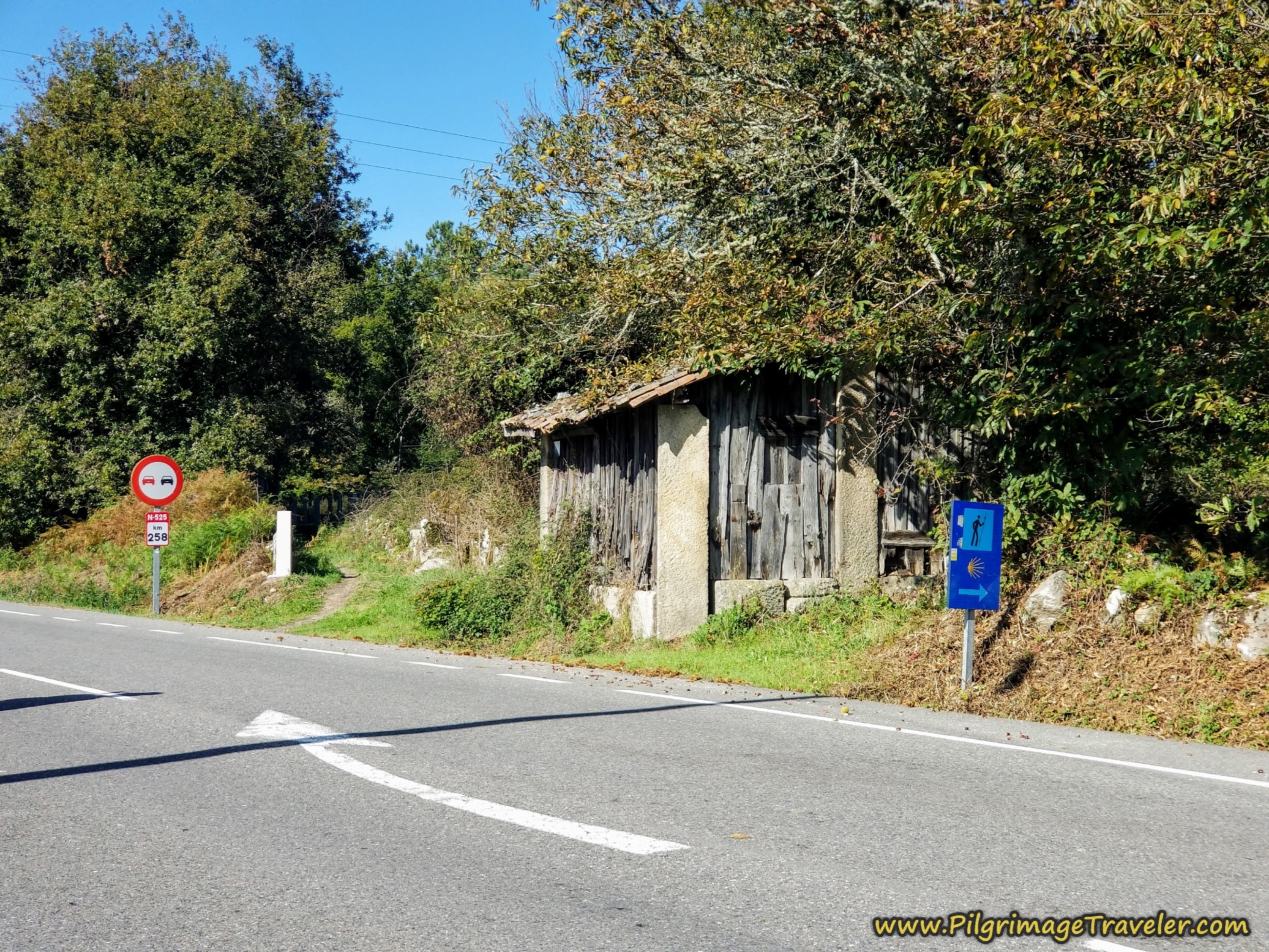 The Camino Leaves Viduedo and the N-525