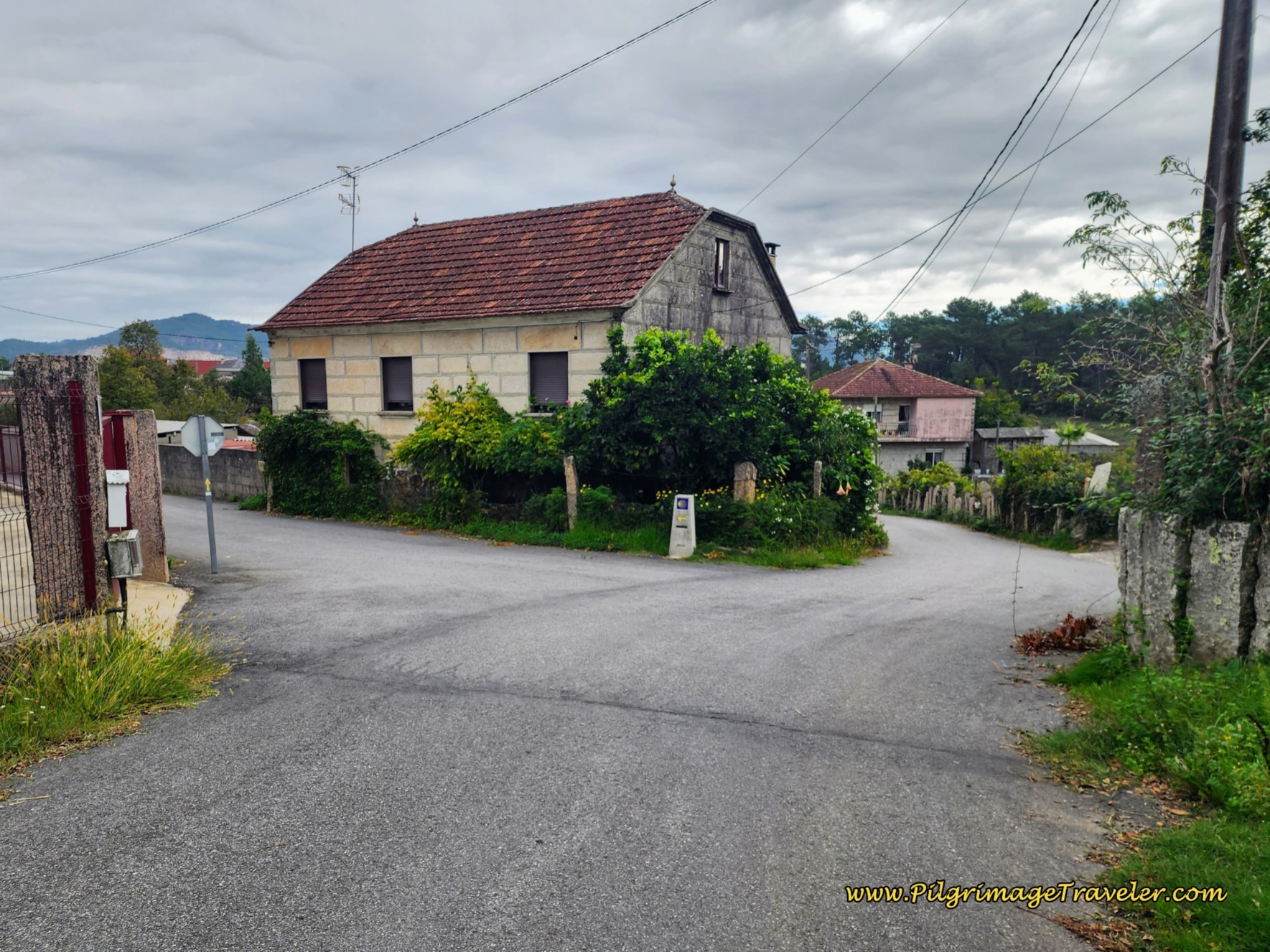 Left Turn in Os Eidos