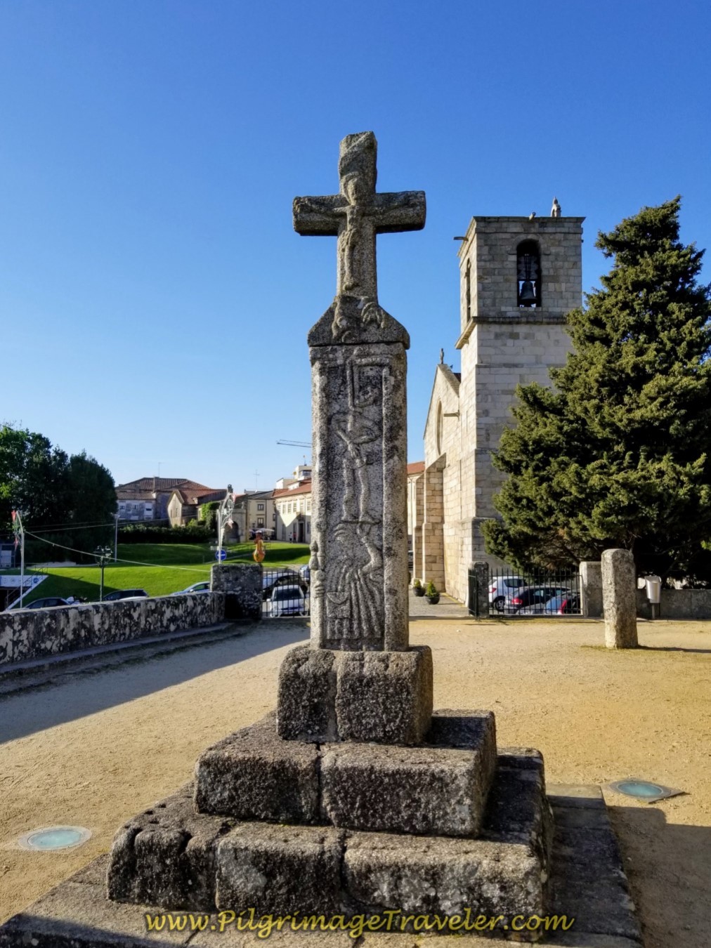 Cruzeiro do Senhor do Galo, and the famous rooster of Barcelos
