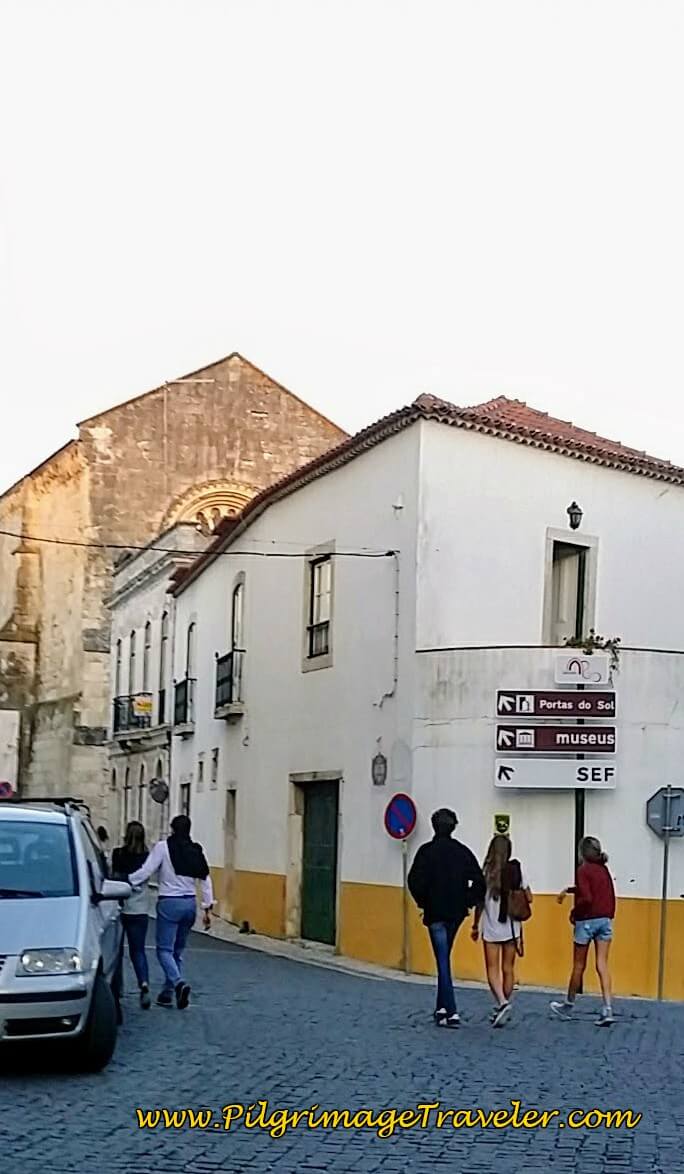 Signposts on the Rua de São Martinho