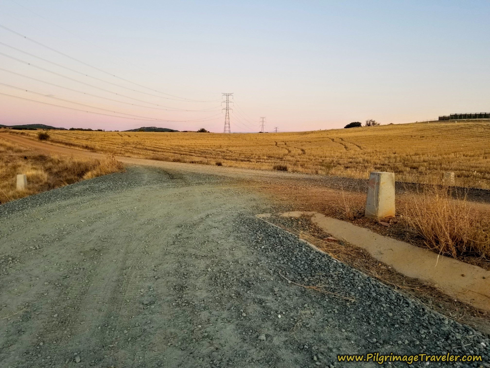 Left Turn Westward at Intersection on the Camino Sanabrés from Tábara to Santa Marta de Tera Left Turn Westward at Intersection on the Camino Sanabrés from Tábara to Santa Marta de Tera