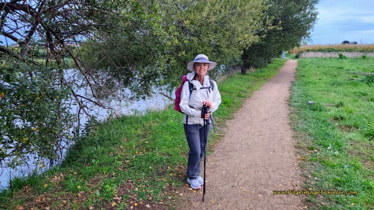 Rainy River Fashionista! Rainy Day River Fashionista!
