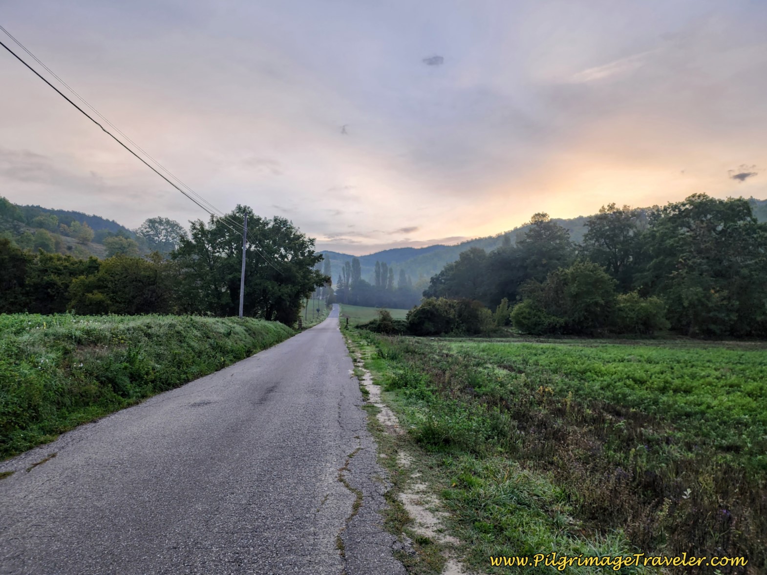 Straight Onward on the Caipatrignani, Open Country Road, day seven of the Way of St. Francis, from Pietralunga to Gubbio