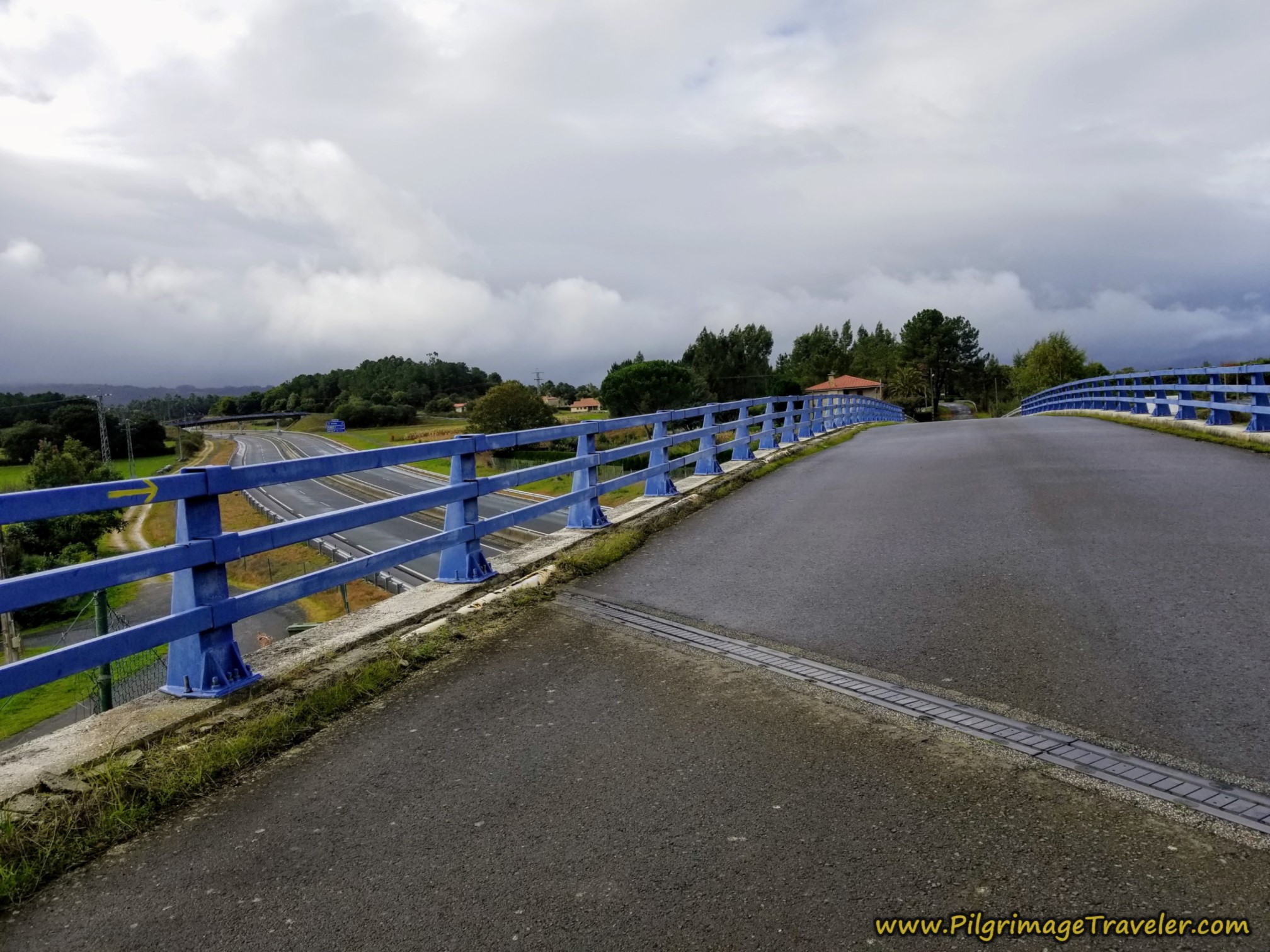 Cross the AP-53 Cross the AP-53