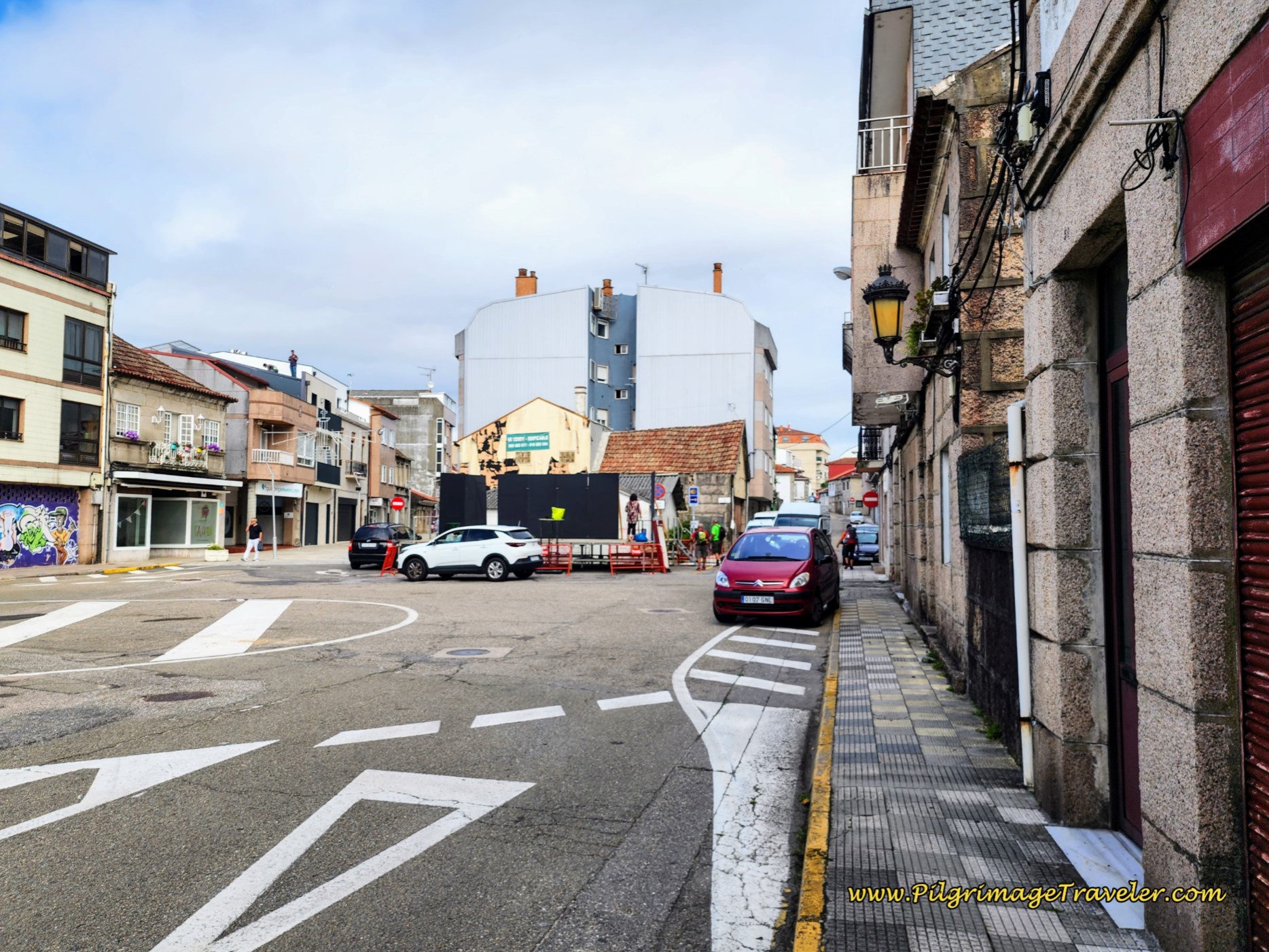 Keep Right at Roundabout