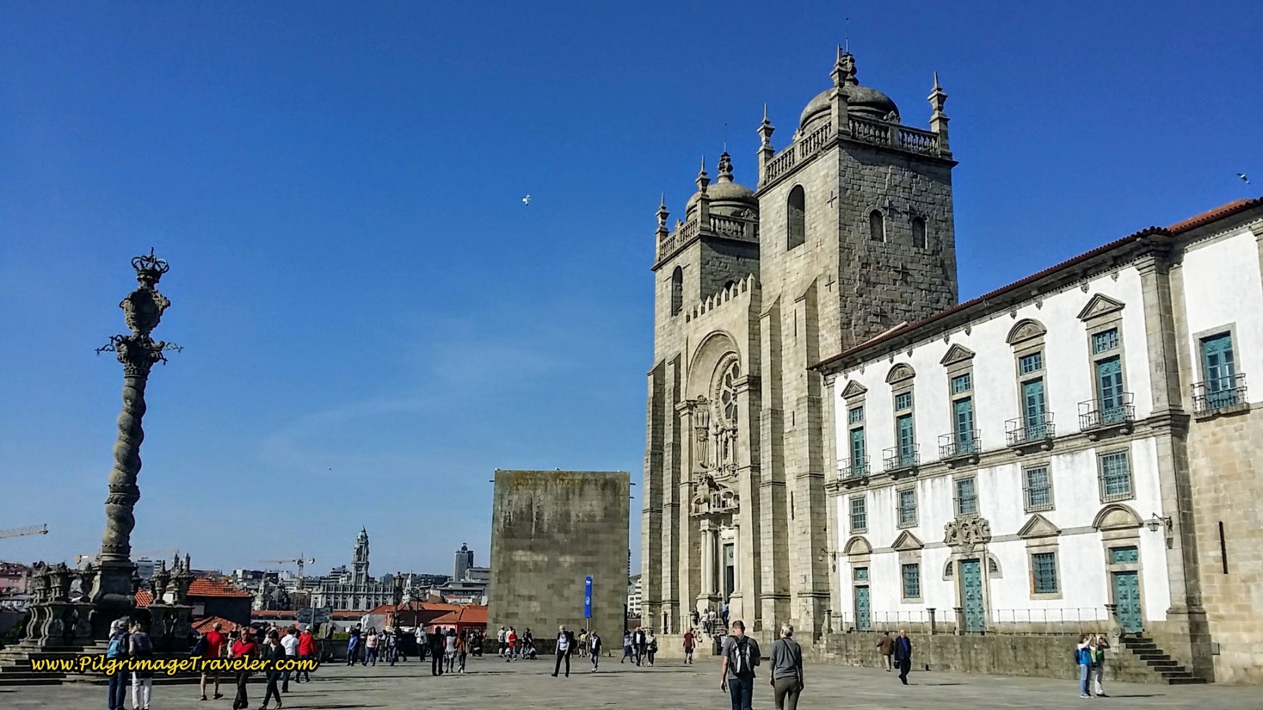The Plaza of the Sé do Porto
