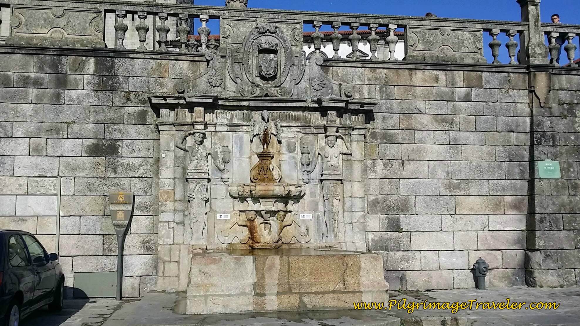 Chafariz da Rua Escura in Porto, Portugal