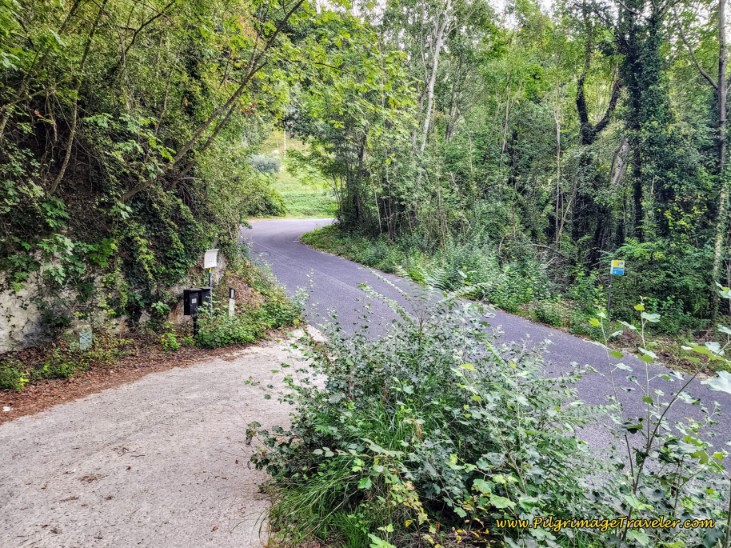 Way of St. Francis: Day Twenty, Poggio San Lorenzo to Ponticelli - Cross Over Pavement