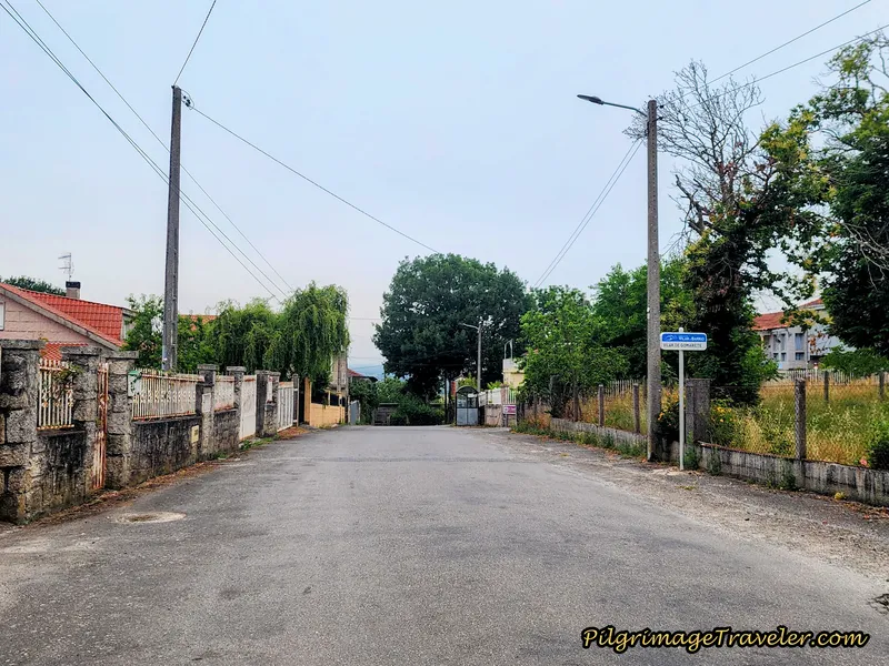 Entering Vilar de Gomareite
