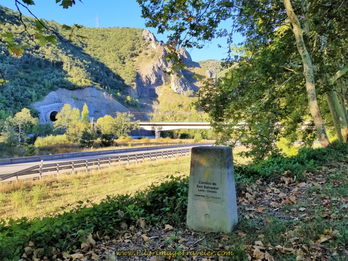 Right Turn Onto Calle Real at Waymark