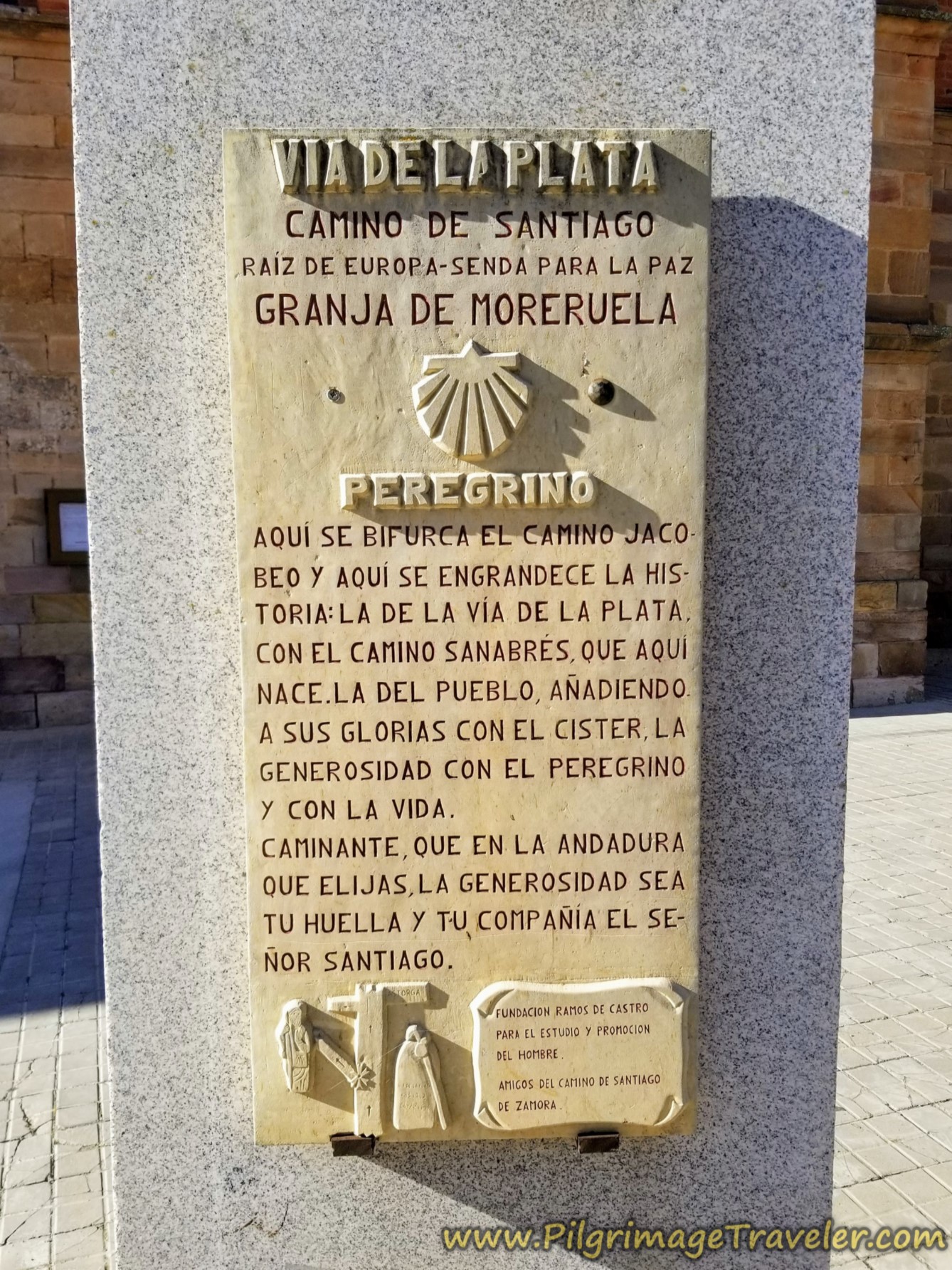 Vía de la Plata Signage at Bifurcation of the Camino Sanabrés