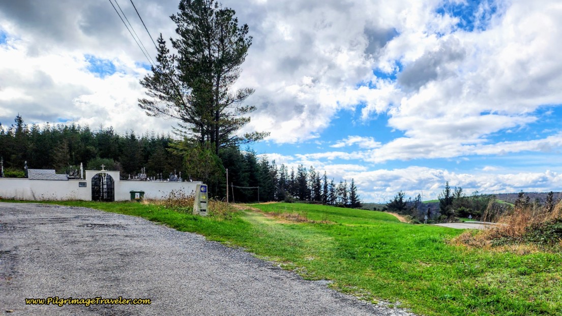 Turn at A Fontaneira Cemetery