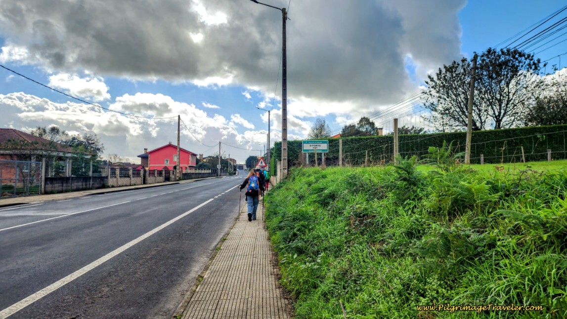 Entering the O Forte Novo Suburb