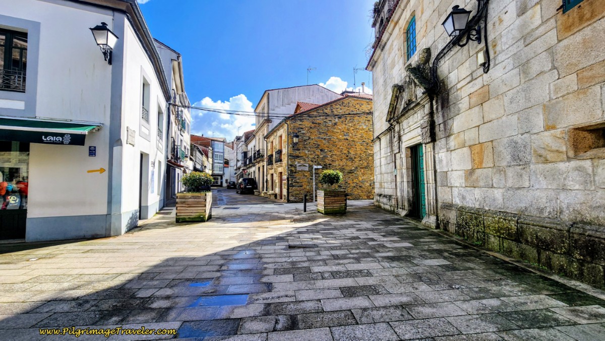 Onward Camino from the Praza do Convento