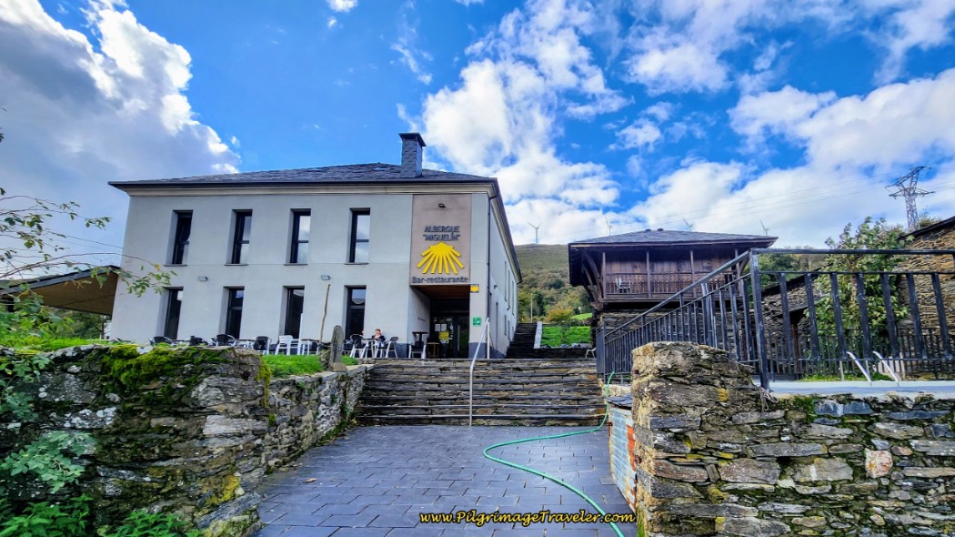 Albergue Miguelín, La Mesa