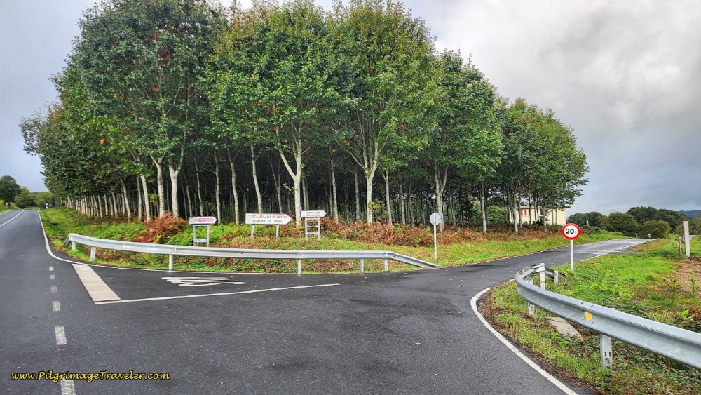 Turnoff for Santa Eulalia de Bóveda