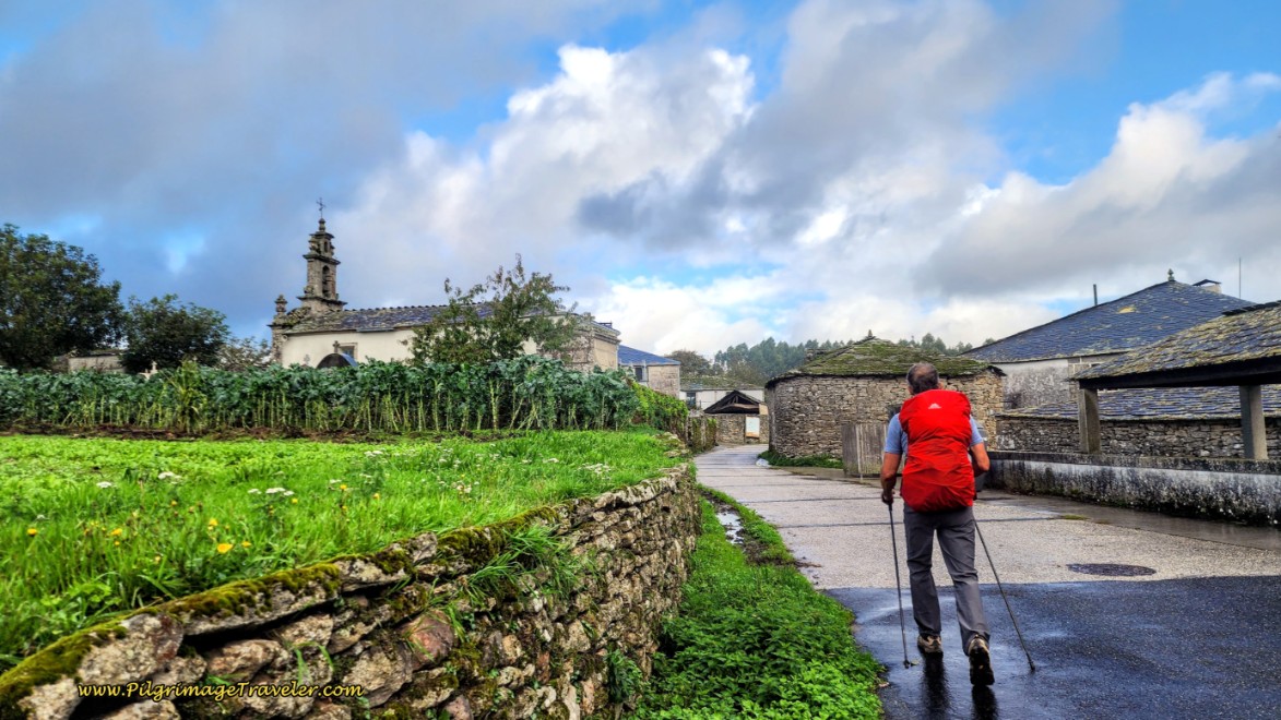 Nearing the Hamlet of Bóveda and the Church