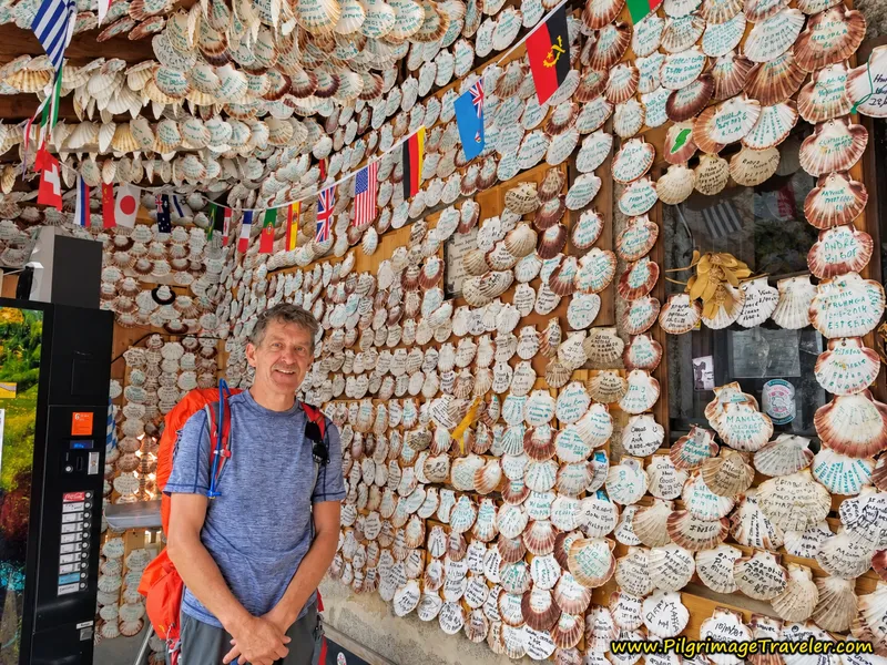 Rich among the many hanging shells at the Rincón del Peregrino, the iconic pilgrim's stop in Albergaría along the Camino Sanabrés