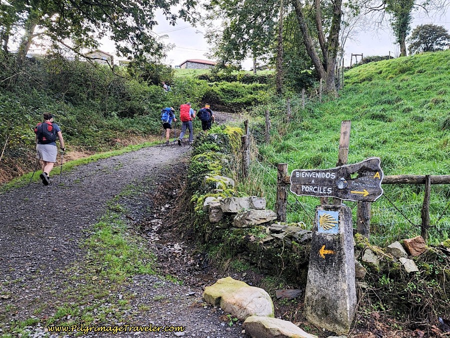 Arriving at Intersection in Porciles