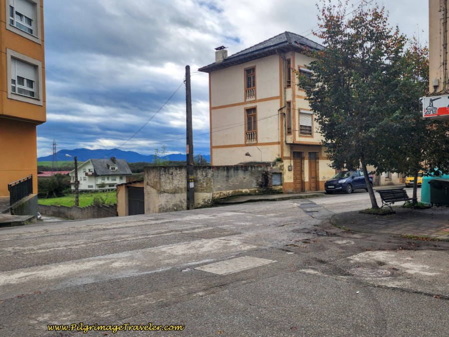 The Way Turns Right Here, Joining the N-634