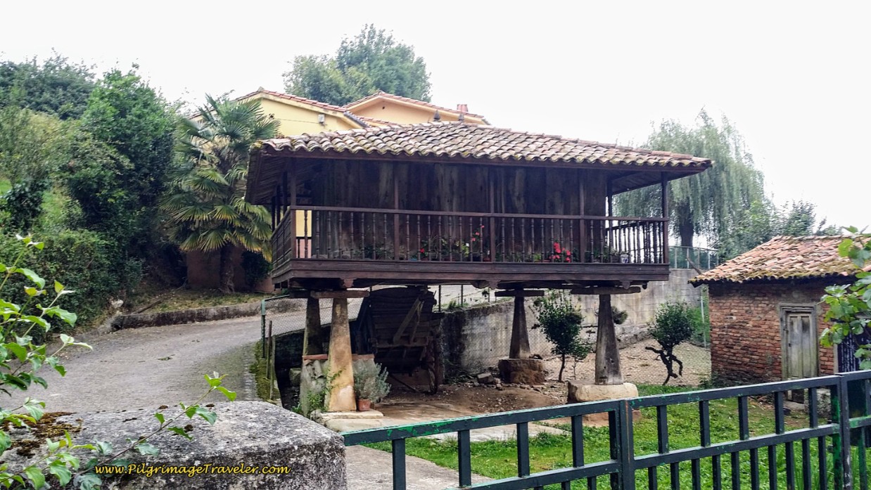 Asturias-Style Hórreo