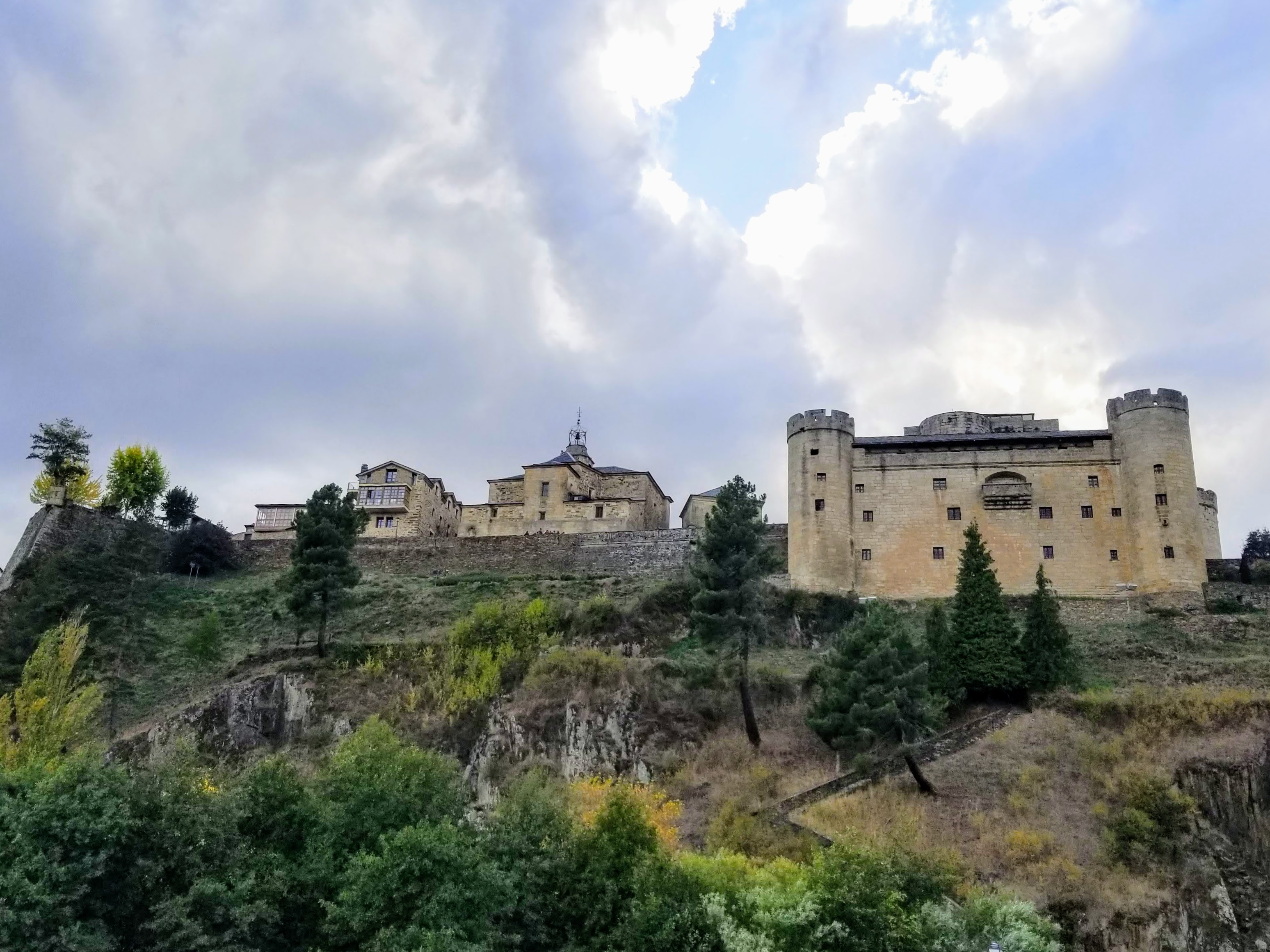 Puebla de Sanabria ~ A Fortress on the Hill